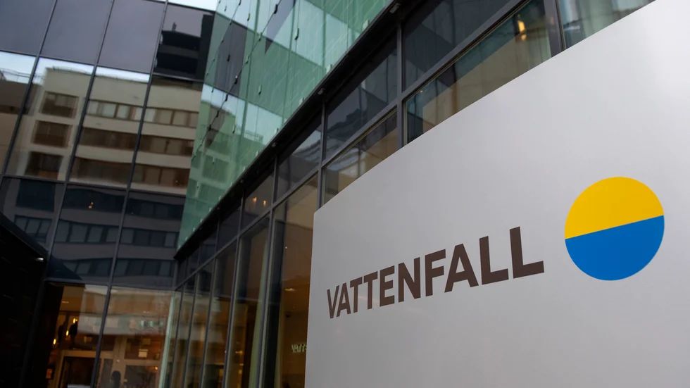 Vattenfall tror att strömmen kommer tillbaka i Vittangi under måndagskvällen. 