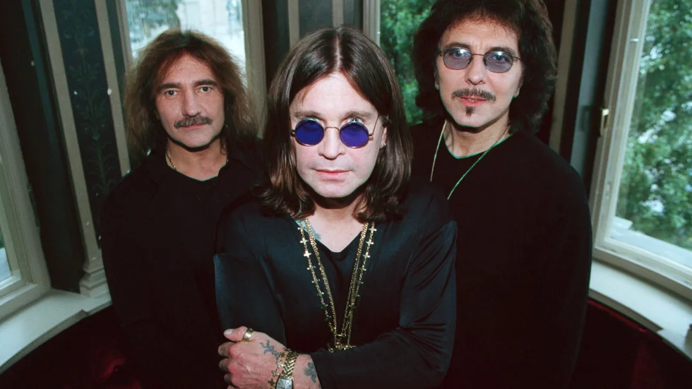 Geezer Butler, Ozzy Osbourne och Tony Iommi från Black Sabbath i slutet av 90-talet, några år efter att ”Forbidden” släpptes. På det albumet var det dock Tony Martin som stod för sången. 