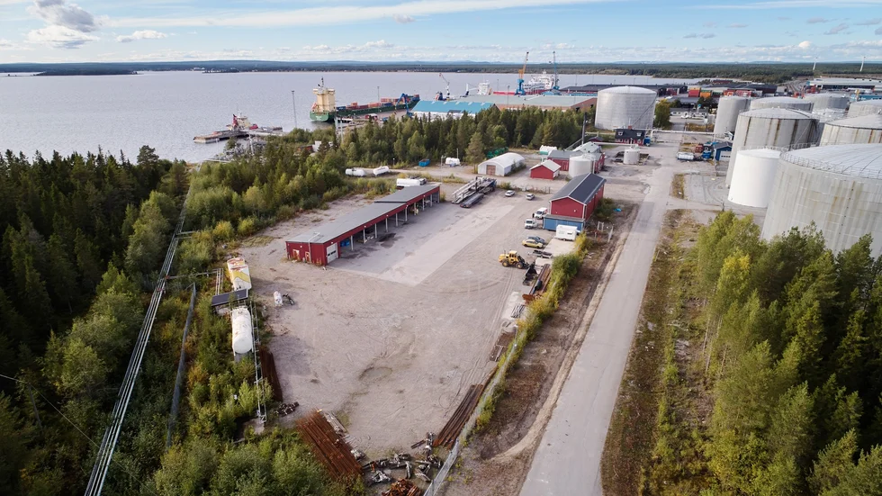 Flera företag har lämnat bud på Pirevas anläggning för farligt avfall på Haraholmen. Nu är det klart att Stena Recycling köper verksamheten.