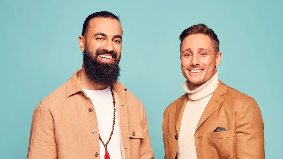 Siamak Hatami och Christoffer Levi är årets ungkarlar i "Bachelor Sverige". Pressbild.
