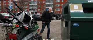 Vem dumpar sopor här? Boende i området: "Skiten drar till sig fåglar och råttor"