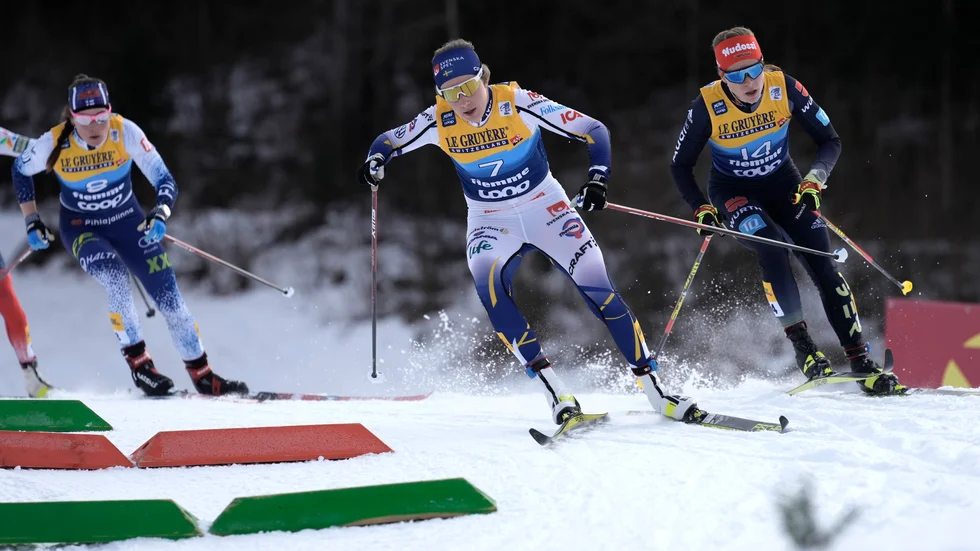 Ebba Andersson fick nöja sig med en fjärdeplats i den näst sista etappen av Tour de Ski.