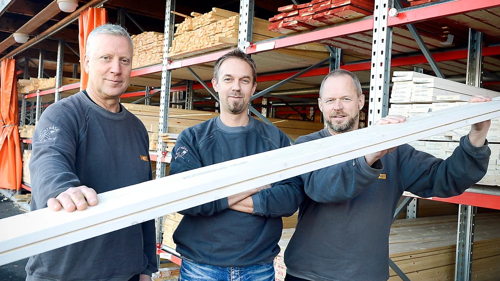 Tar in en tredje. Leif Lundström och Ronny Karlsson har tagit in Andreas Eriksson, i mitten, som delägare. Foto: Leif Andersson.