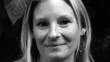 Frilansskribenten Johanna Wallin (född 1976) är uppvuxen i Uppsala. I boken Jag går aldrig ensam mer har hon samlat resebrev och artiklar från sina upplevelser i Palestina.