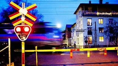 Övergången vid S:t Persgatan ska byggas om och bli en tunnel - men först 2017.