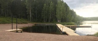 Kommunen tar inte bort sina gamla bryggor