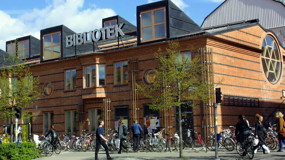 Turistservicen i Uppsala minskar stadigt, även info-pointen i Stadsbiblioteket är slopad nu, skriver Claes Gille.
