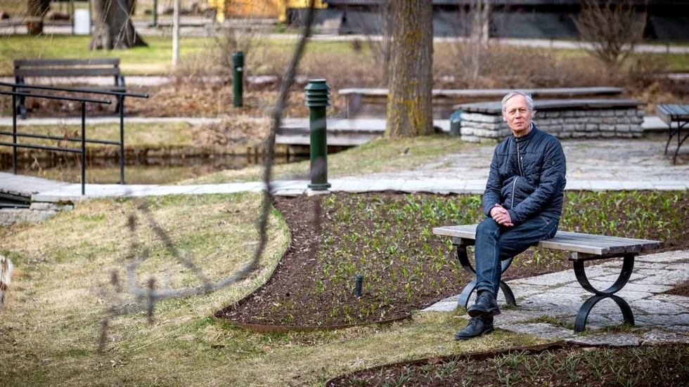 Sedan Åke Spross 2007 flyttade från Bergsbrunna till en lägenhet i centrala Uppsala ser han Stadsträdgården som sin trädgård. Det är mycket som blivit finare i Uppsala sedan han var barn, konstaterar han.