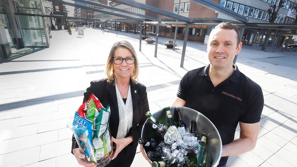 Elite Stadshotellets vd Annica Åkerblad och Bishops arms pubchef Martin Mellberg har sett fram emot att få öppna sina uteserveringar.