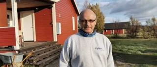 Byn där det inte går att ringa till SOS – kopplas till finska nätet • ”Fick vänta i tre-fyra timmar innan han fick hjälp”