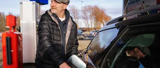 Bränslepriserna kan tvinga Lars, 57, att välja mellan jobbet och huset: "Får väl campa"