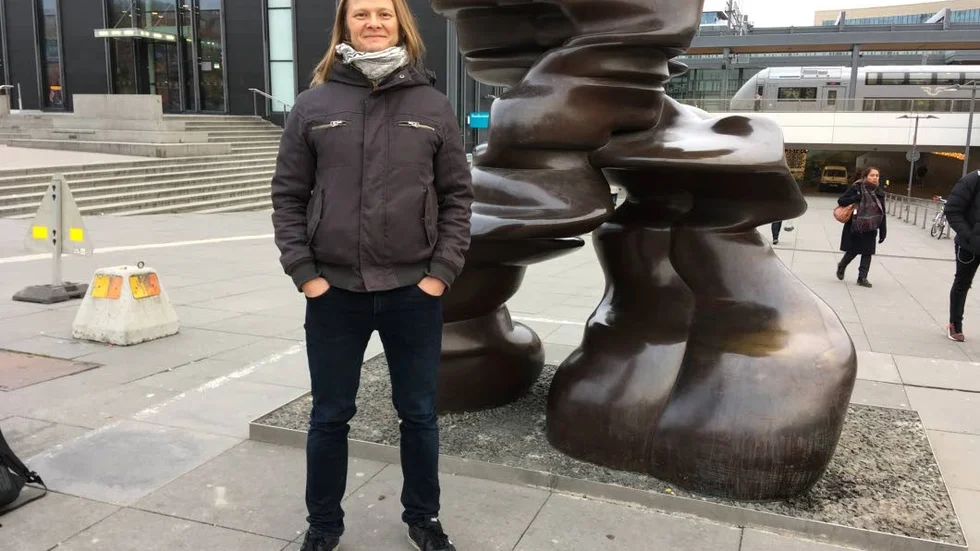 När krisen kommer står zombieöverlevnadsexperten Herman Geijer stadigt på jorden. Att fylla 40 är ingen katastrof. Foto: Marie Westerlund