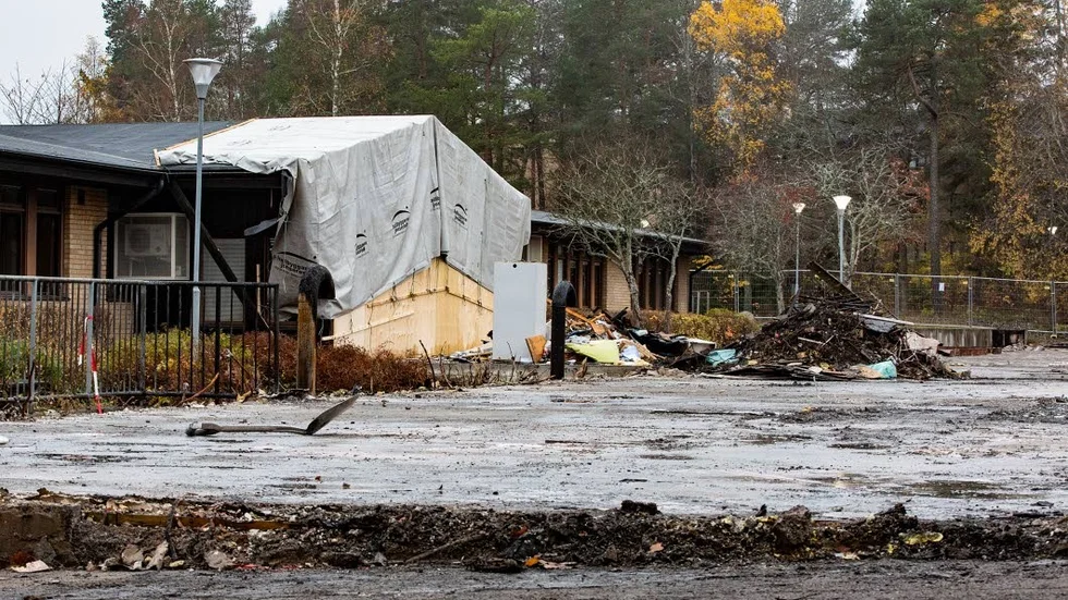 I oktober 2018 förstördes stora delar av Gottsundaskolan i en brand.