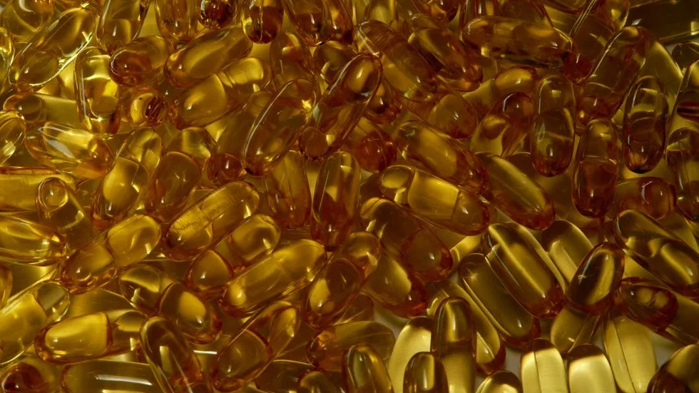 Ifrågasätts. I flera europeiska länder är fiskeoljekapslar med omega 3-fettsyror godkända som läkemedel för att förebygga återfall efter hjärtinfarkt. Nyare studier ifrågasätter att de har dessa effekter.