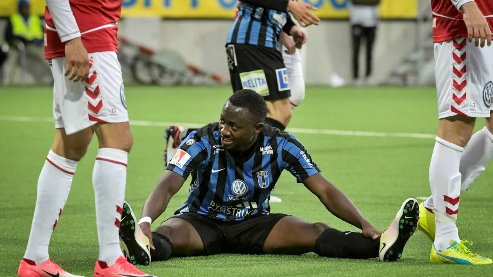Moses Ogbu, och resten av spelartruppen, fick beskedet om Wicks avstängning i omklädningsrummet.