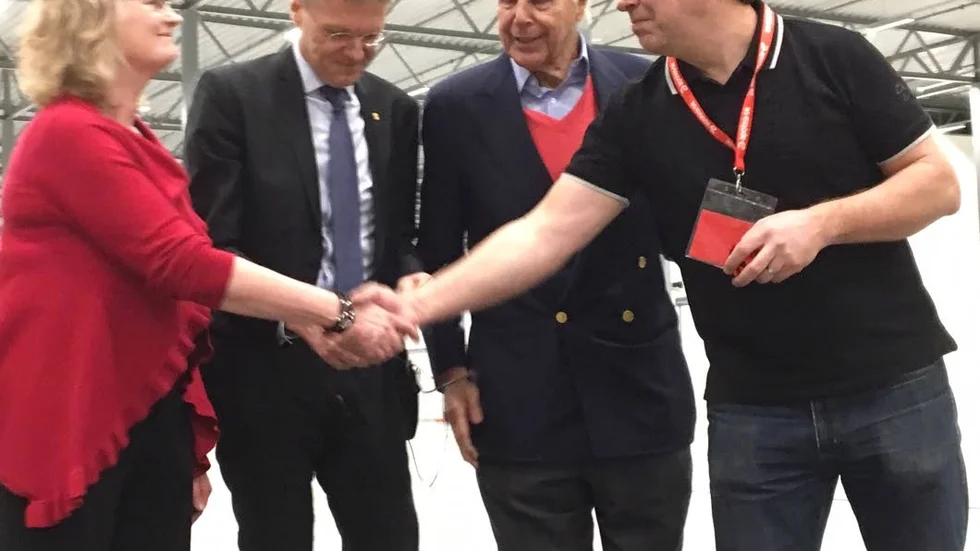 Marie Wilen´, kommunalråd Heby, Göran Enander, landshövding, Anders Wall, ägare av företagsparken och Pär Svärdson, vd Apotea.