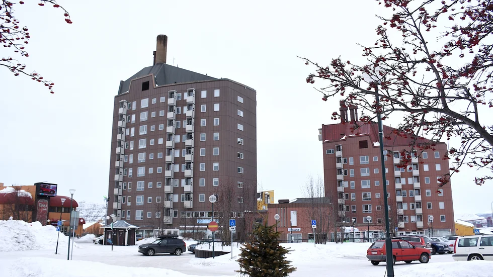 Boende i kvarteret Ortdrivaren i Kiruna centrum har blivit ombedda att flytta ut så snart som möjligt. Ungefär 100 hushåll är berörda. 