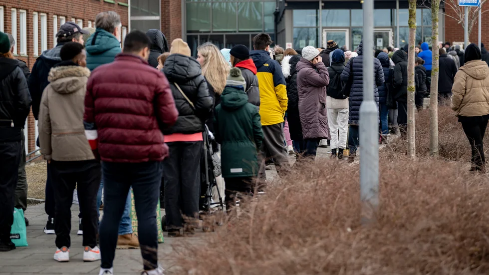 Först och främst måste Migrationsverket strömlinjeforma sin organisation för att säkerställa att de som kommer till Sverige effektivt kan tas emot, skriver Freija Carlstén, Unn Harsem, Mattias Johansson och Jonas Petersson.
