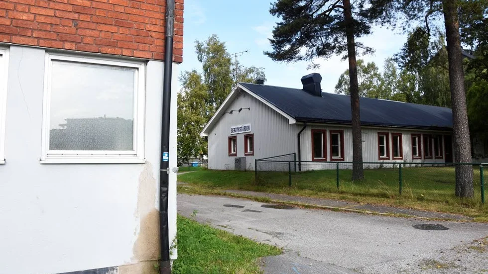 Den tidigare fritidsgården på Bergviken ska nu säljas av kommunen. Byggnaden ligger alldeles intill sporthallen.