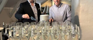 Galären köper Alcatraz och Savoy