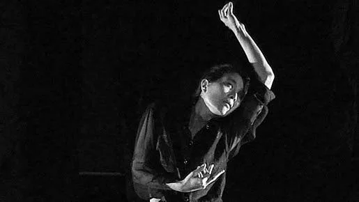 Rörelseseende. Mana Hashimoto, blind amerikansk dansare, ger workshop på Konserthuset.