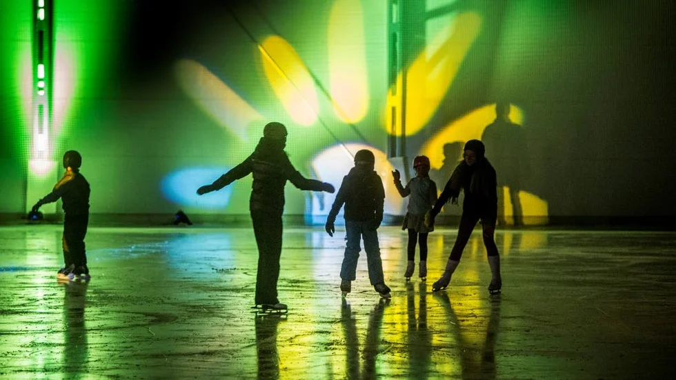 Skridskodisco kommer att hållas i GB-hallen på tisdag under höstlovsveckan. Bilden är tagen i ett annat sammanhang.