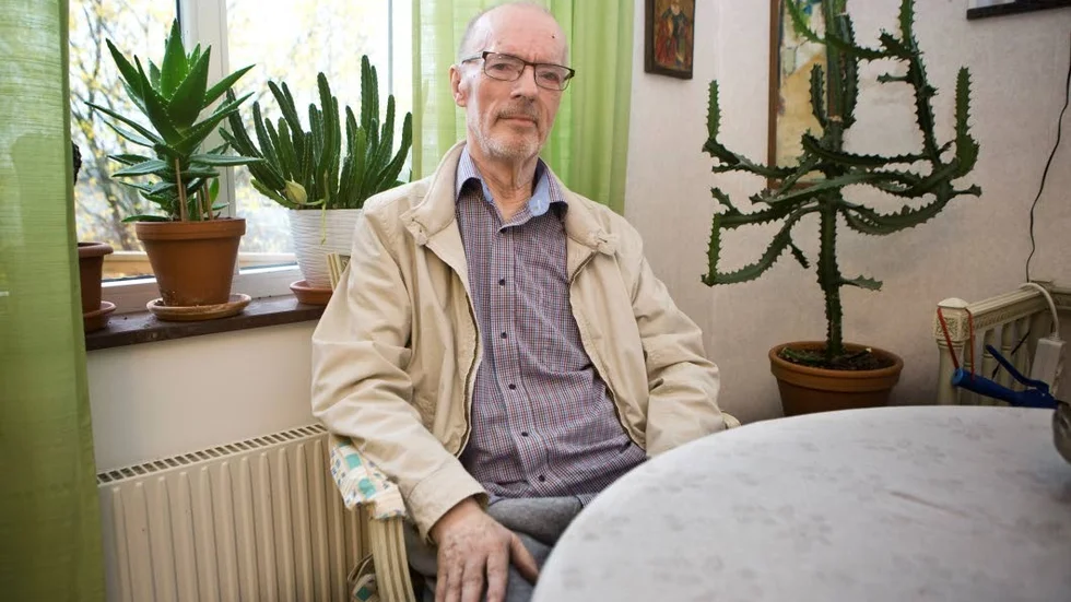 Elon Ahlbäck fyller 80 år.