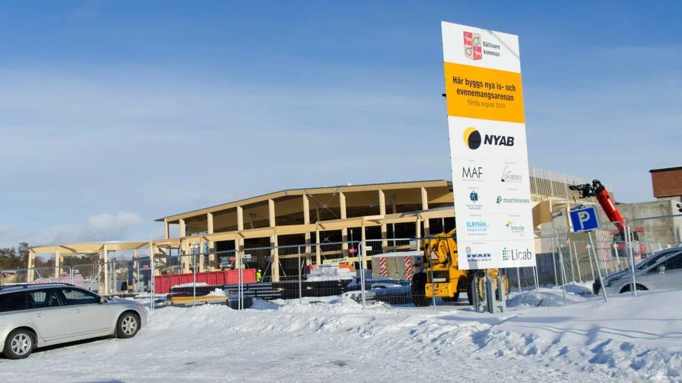 Is- och evenemangsarenan är på gång men lite försenad.
