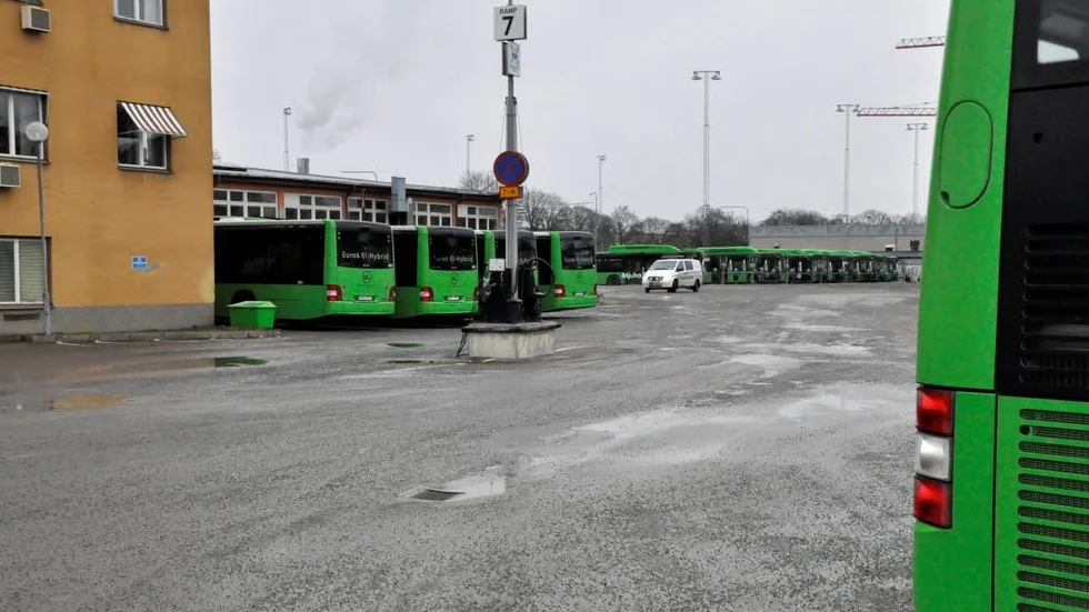 Flytten av bussdepån för stadsbussarna har försenats. Men till hösten 2019 ska de nya depån stå färdig.