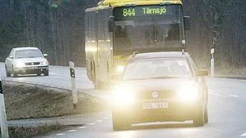 Väg 272 i rusningstid på eftermiddagen, strax söder om Östervåla.