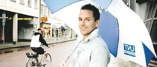 Han håller koll på vädret