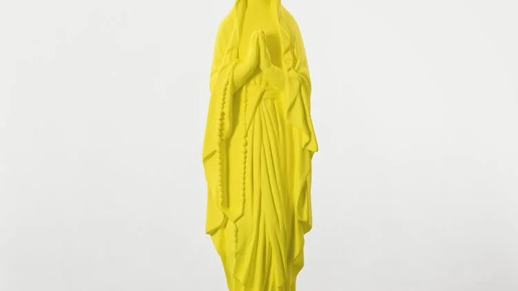 Madonnafigur. Skulptur av Katarins Fritsch.