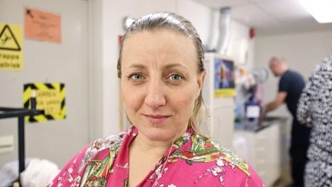 Mirja Burlin och Aksel Morisse i pjäsen "evigt ung" på Stadsteatern. Smink och mask Per Åleskog och Johanna Rönnbäck