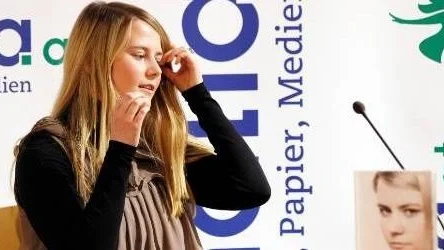 Natascha Kampusch presenterar sin bok 3,096 Tage" (3,096 dagar).