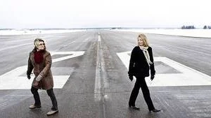 Både Eva Lena Volk och Ann-Sophie Myrefelt är engagerade i frågan om Ärna ska bli en lågprisflygplats - men de har helt olika åsikter.