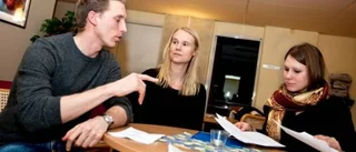Nätverk ställer politiker till svars