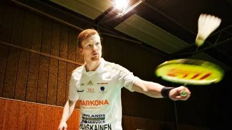 Henri Huskainen, Sveriges bästa badmintonspelare, värvas till Fyrisfjädern