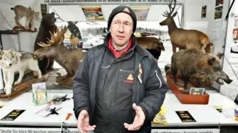 Boris Karlqvist informerar allmänheten om viltolyckor.