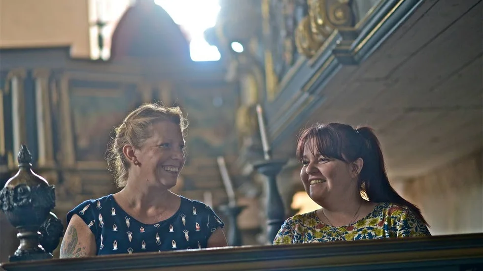 Kapellet. Slottskapellet är original och byggt på 1600 talet. Uppe vid orgeln kan en arg präst visa sig. Han tål inte oegentligheter i gudsrummet.