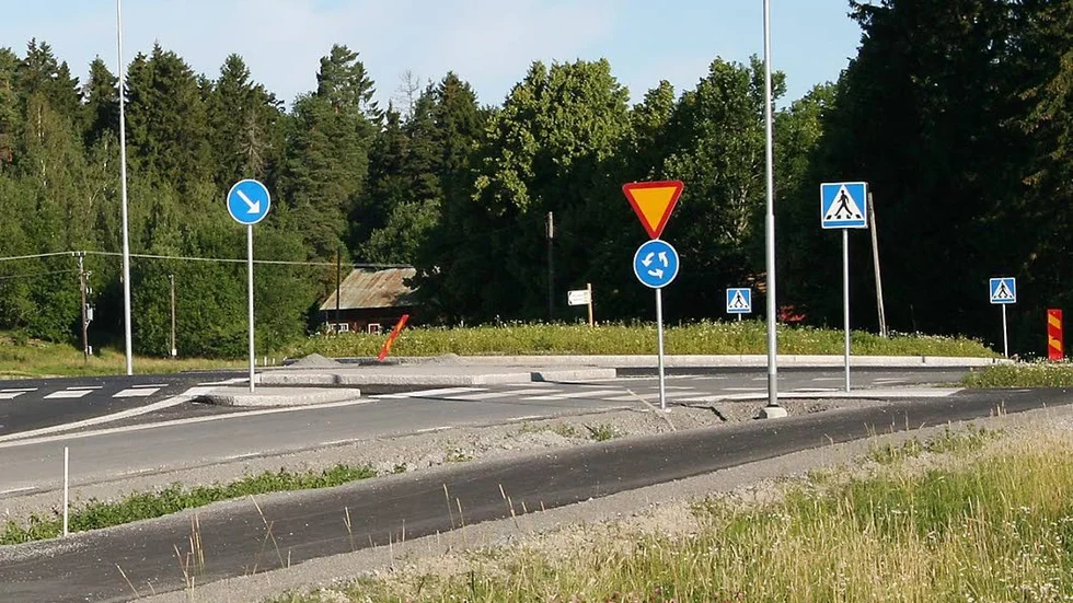 Namnges. Rondellen vid Frösundavik är en av de tre som ska namnges med hjälp av Bålstabornas förslag.