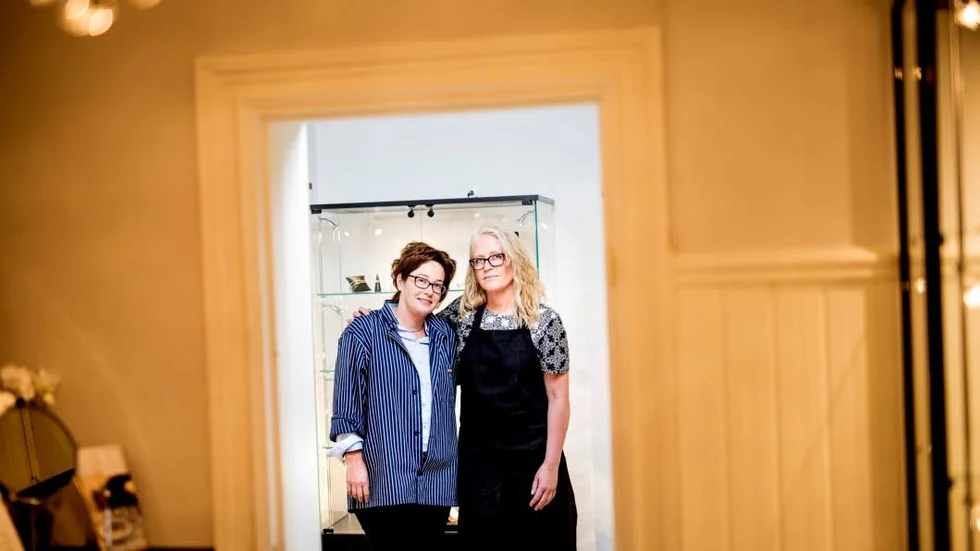 Kollegor. Heidi Hammarling och kollegan Katriina Wallin har bara känt varandra ett halvår. De tog pulsen på varandra ganska tidigt i diskussionerna om hur verksamheten skulle bli, och bestämde sig för att samarbeta.