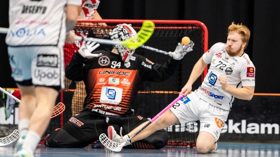 Backen Pär Forsman gör sin fjärde säsong i Dalen och i söndagens derby kom säsongens fjärde mål.


