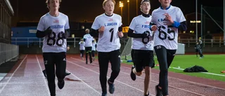 Fyra bandyjuniorer som inte får träna