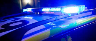 Anhölls efter bilkontroll vid kyrka