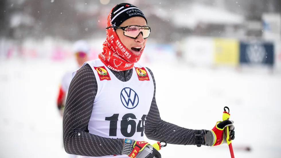 Max Novak vann 15-kilometersloppet i Bruksvallarna förra månaden. Efteråt erkände han att han hade satsat pengar på en av sina konkurrenter, vilket gör att han nu stängs av i en månad. Arkivbild.