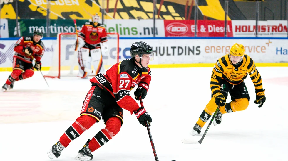 Nils Lundkvist stod för Luleå Hockeys enda mål i förlustmatchen mot Skellefteå AIK. Men norrbottningarna fick med sig en poäng från norrderbyt.