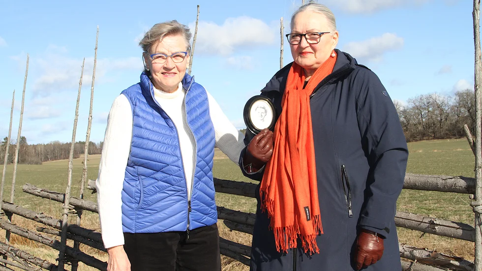 Lisbeth Enberg och Elsy Hedlund berättar att deras drivkraft kommer från deras mamma Ellen Hedlund (1918–1994).