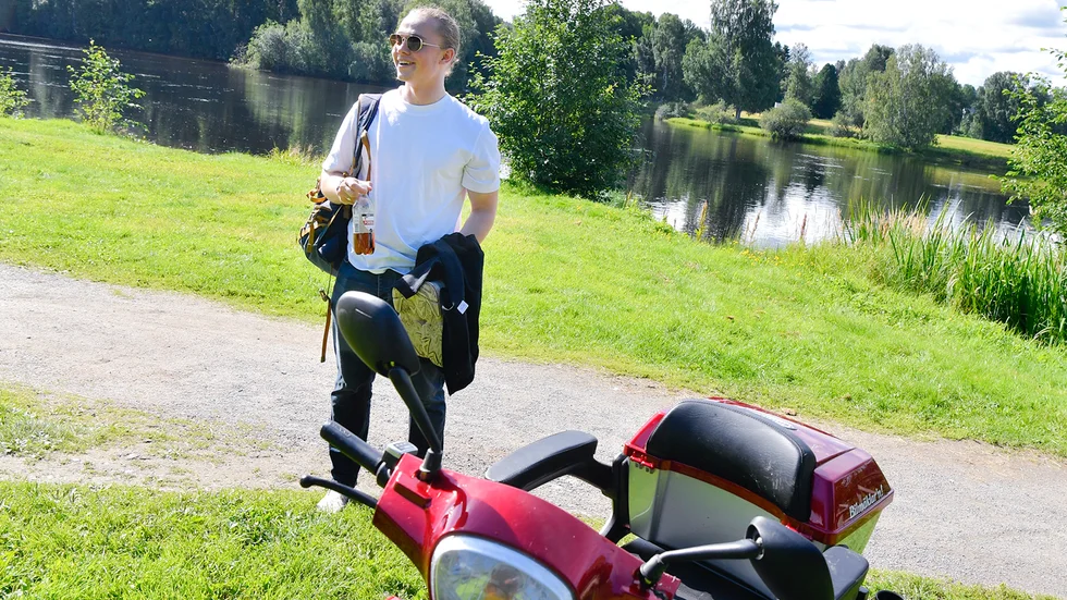 Otto Fahlgren räddade på torsdagen en man med permobil som hamnade i älven.