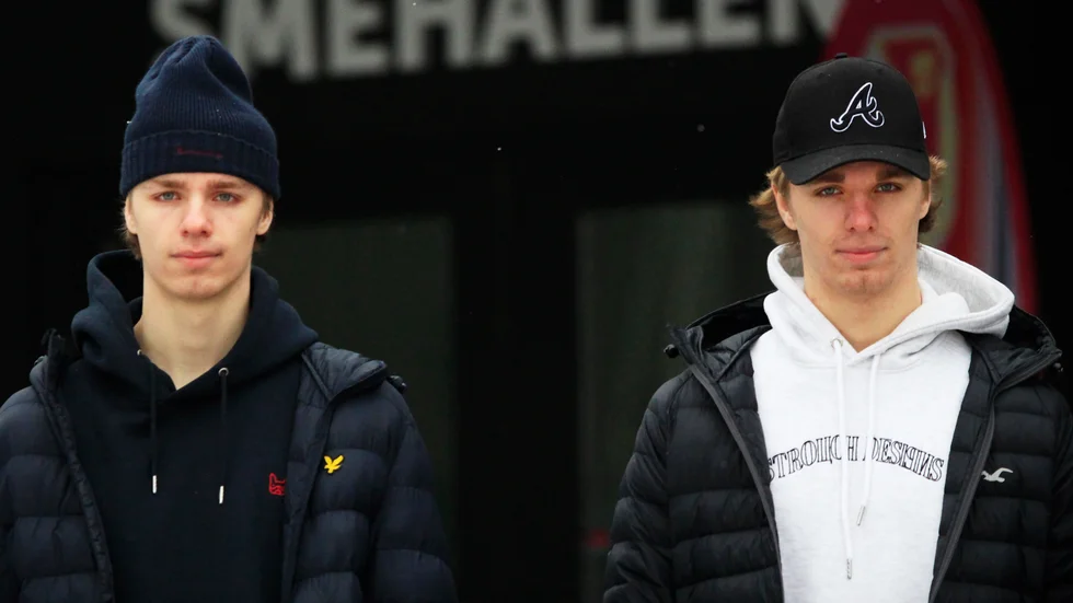 Att tvillingbröderna Lööf är lika råder det inga tvivel om. När Leo (till höger) draftades i höstas lades det istället ut en bild på Linus (till vänster).