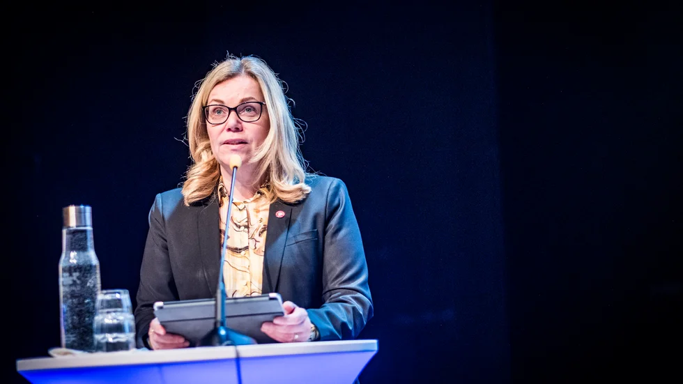 Luleås kommunalråd Lenita Ericson bör tillsätta en oberoende kommission som granskar just kommunens krishantering. Vad som gjordes och vad som inte gjordes.